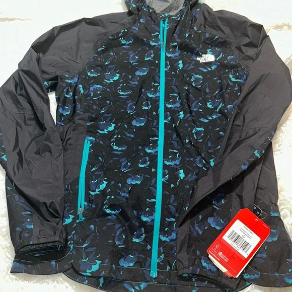 The North Face Jackets & Blazers - NWT The North Face stormy Trail zipper Jacket Kokomo green bloom standard SMALL